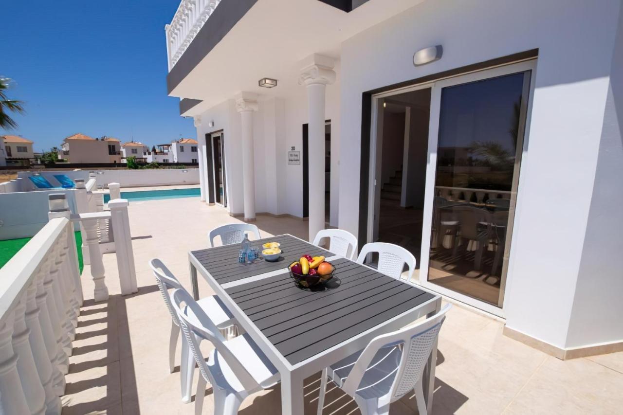 Villa Suncity Boutique Beachfront Agia Napa Exterior foto