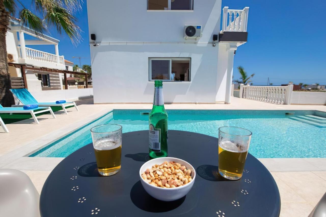 Villa Suncity Boutique Beachfront Agia Napa Exterior foto